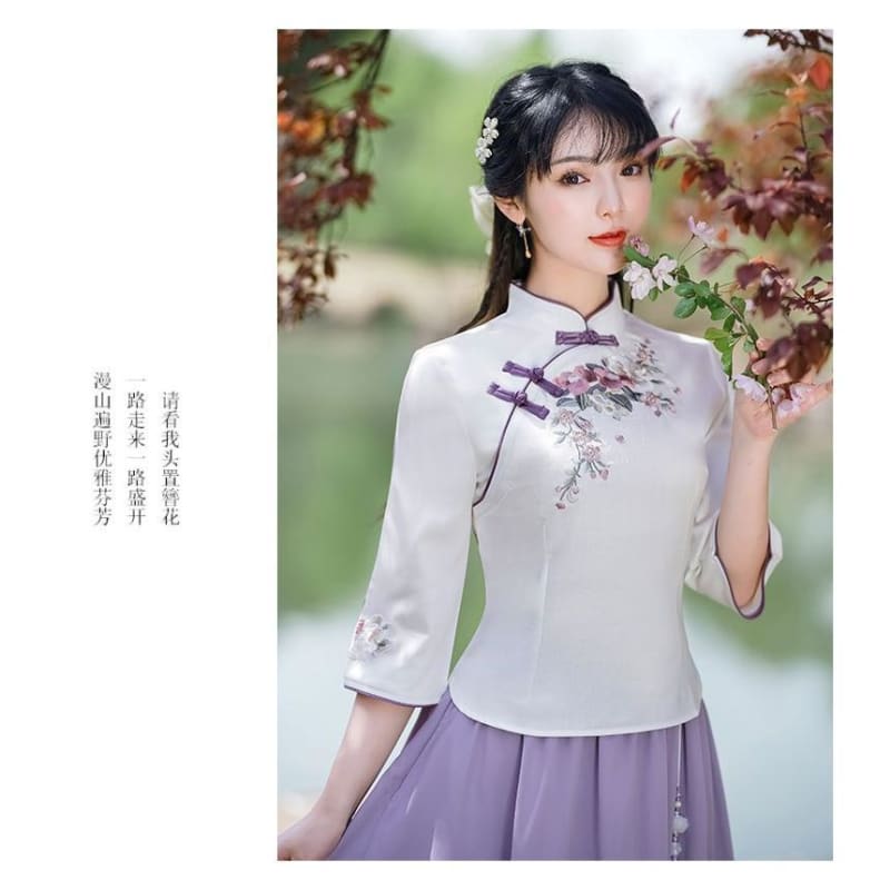 3/4-Sleeve Mock Neck Floral Embroidered Hanfu Top