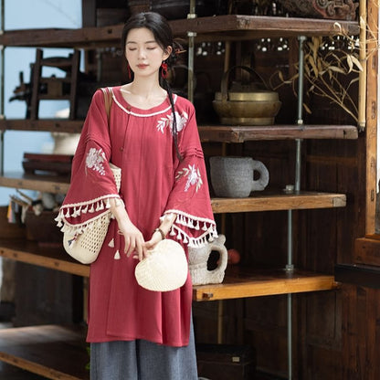 3/4-Sleeve Round Neck Embroidered Hanfu Top / Wide Leg