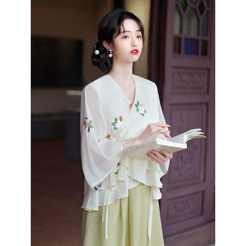 3/4-Sleeve V-Neck Embroidered Top / High Waist Maxi A-Line