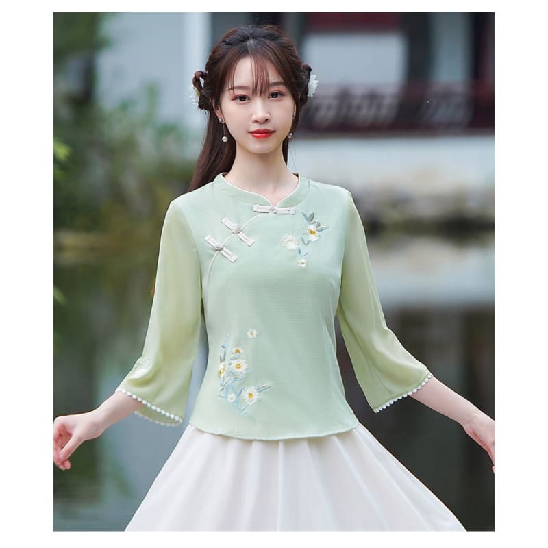 3/4-Sleeve V-Neck Floral Hanfu Top / High Waist Midi A-Line