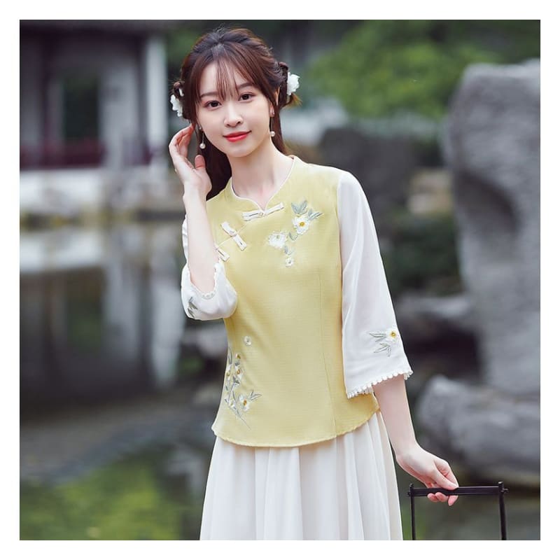 3/4-Sleeve V-Neck Floral Hanfu Top / High Waist Midi A-Line