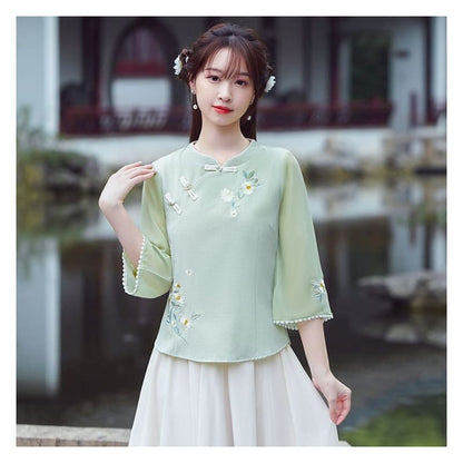 3/4-Sleeve V-Neck Floral Hanfu Top / High Waist Midi A-Line