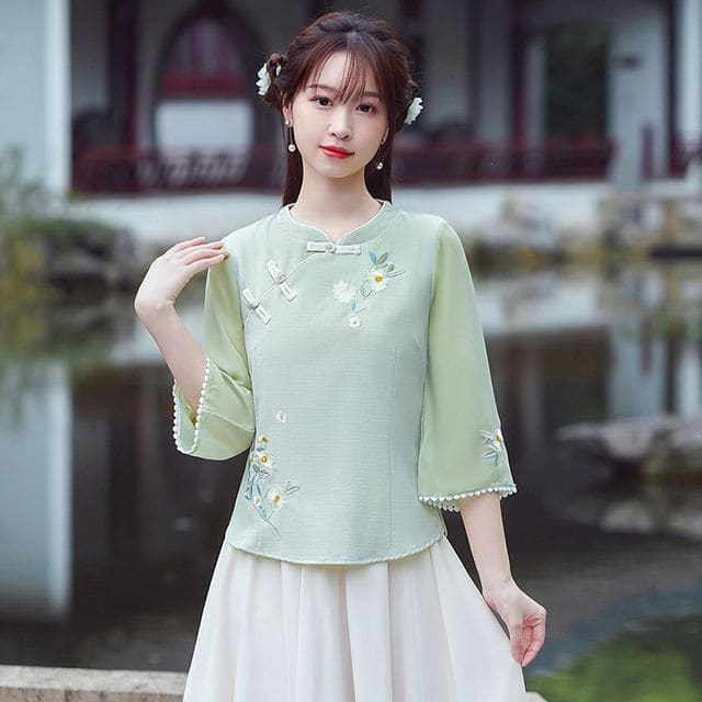 3/4-Sleeve V-Neck Floral Hanfu Top / High Waist Midi A-Line