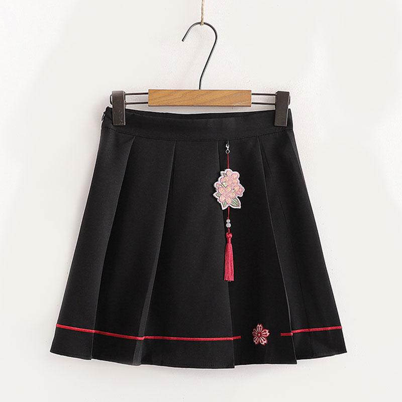 Flower Embroidery Buckle T-Shirt Skirt Set - Black Skirt / M