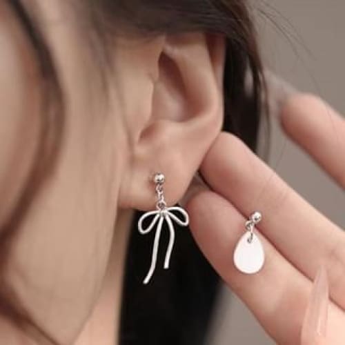 925 Sterling Silver Bow Asymmetrical Drop Earring