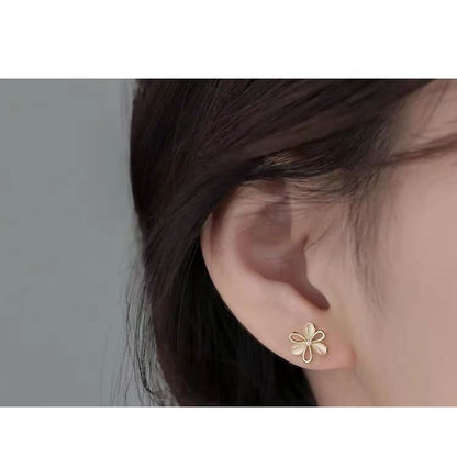 925 Sterling Silver Flower Stud Earring