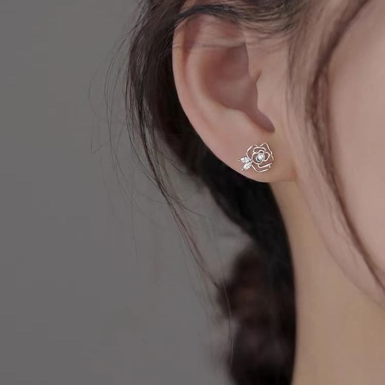 925 Sterling Silver Rose Stud Earring