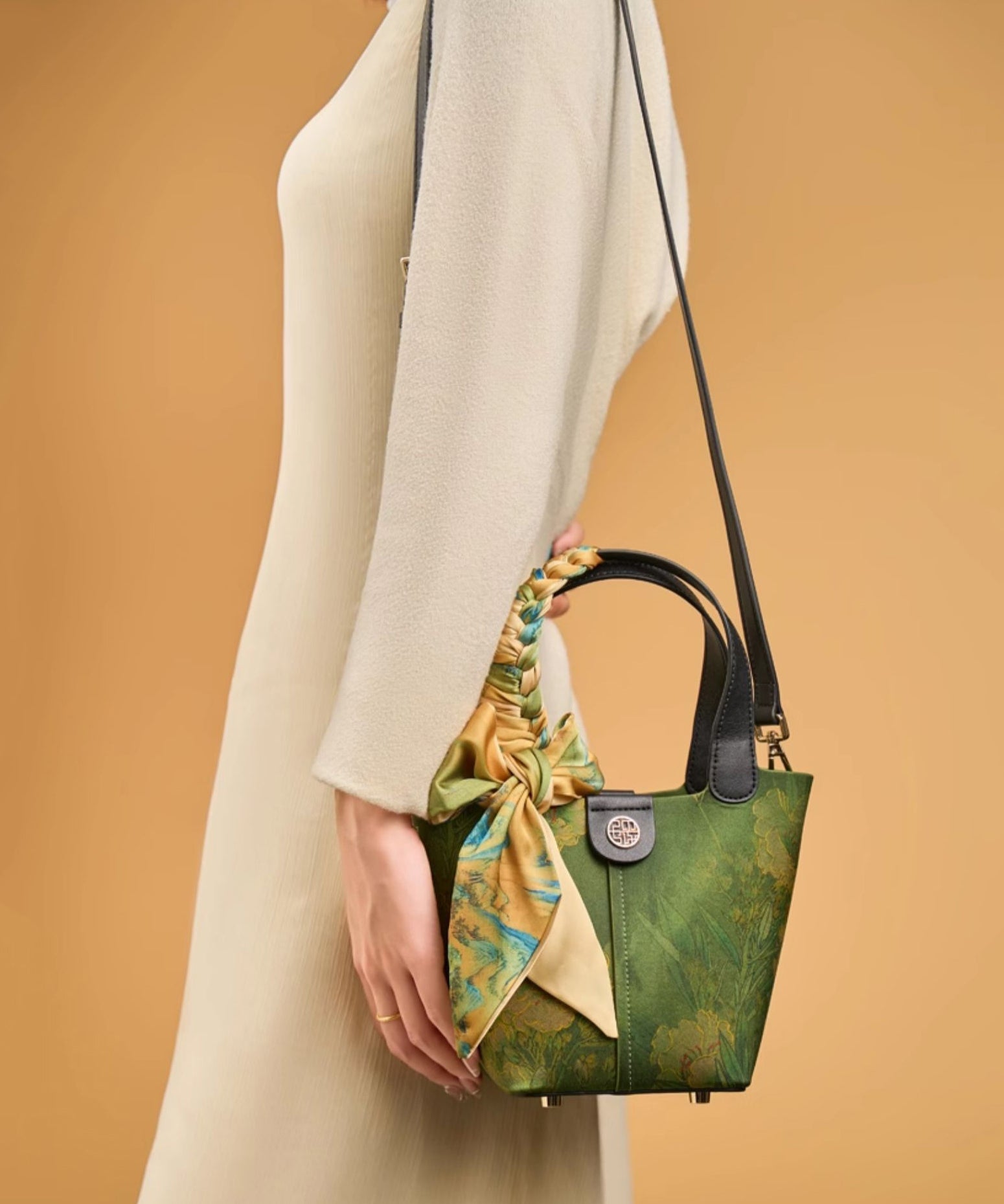 Green Versatile Chinese Silk Style Handbag Tote Print