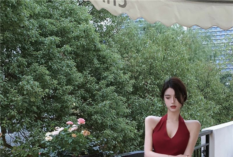 Plain Dress Sleeveless V-Neck Slim-Fit Halter