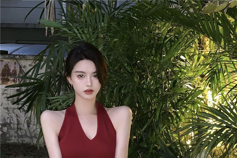 Plain Dress Sleeveless V-Neck Slim-Fit Halter