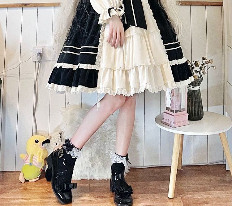 Long-Sleeve Mock Two-Piece Lace Trim A-Line Dress / Headpiece / Set