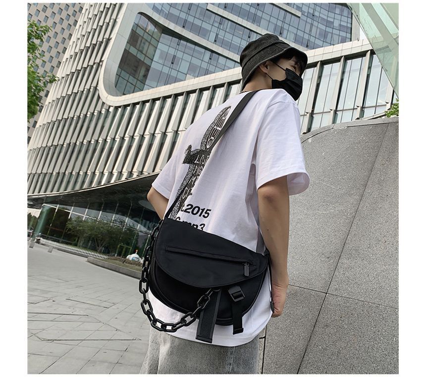 Messenger Bag Chained