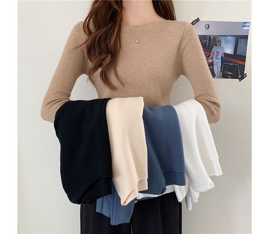 Long-Sleeve Slim-Fit Plain Knit Top