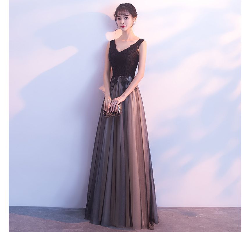 A-Line V-Neck / Evening Sleeveless Gown Dress Cocktail Lace Mesh Panel