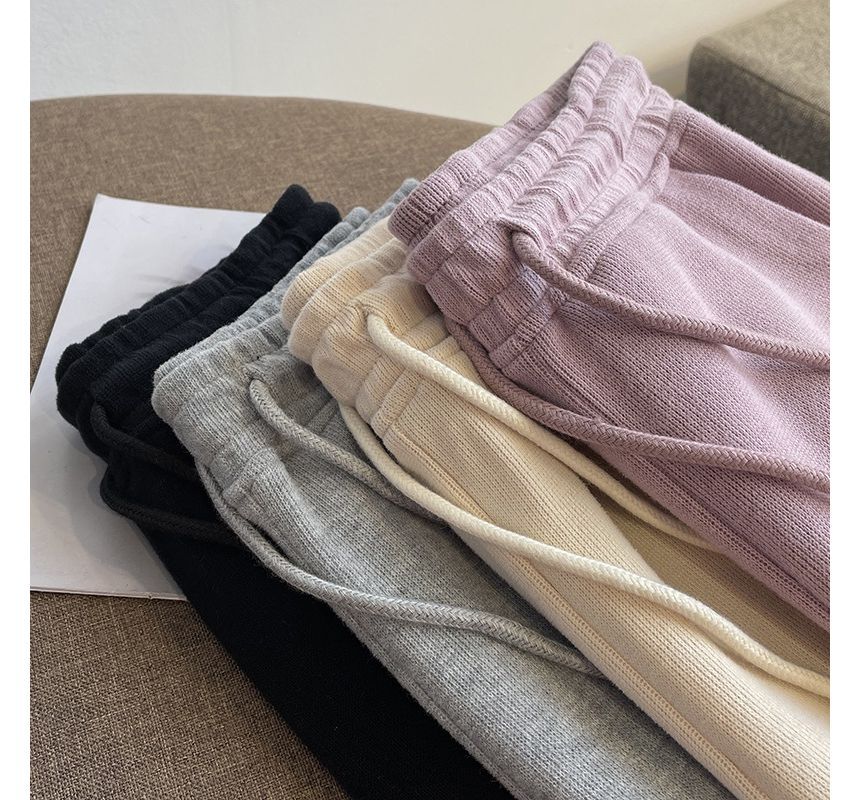 Drawstring Lettering Waist Shorts