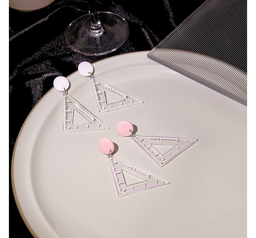 Cutout Triangle Ruler Earring