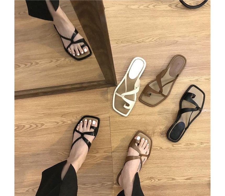 Slide Square-Toe Sandals Toe-Loop