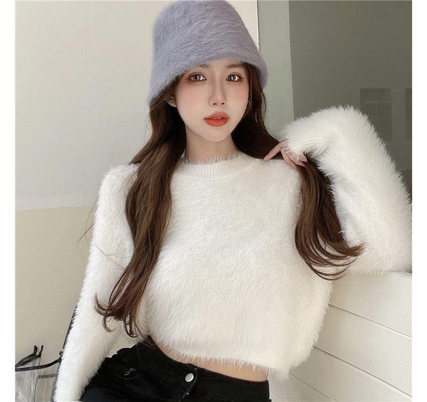 Round Sweater Plain Neck Cropped