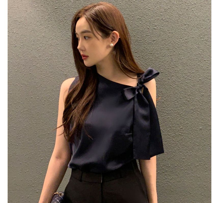 Sleeveless Asymmetrical Neck Plain Bow Blouse