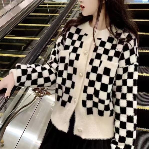 Neck Cardigan Crew Checkerboard