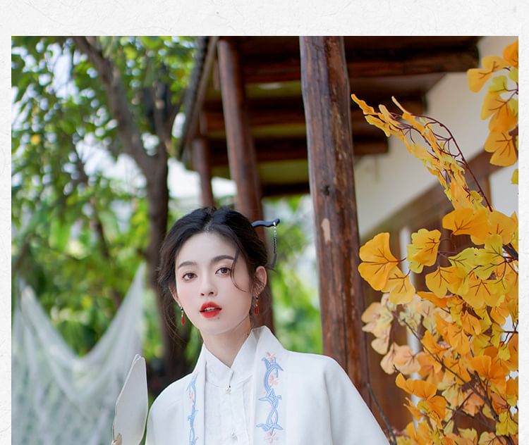 Floral Embroidered Hanfu Jacket