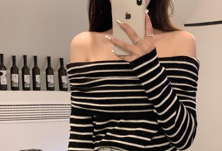 Knit Long-Sleeve Striped Top Slim-Fit