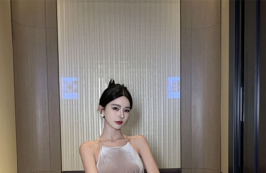 A-Line Maxi Dress Velvet Neck Halter