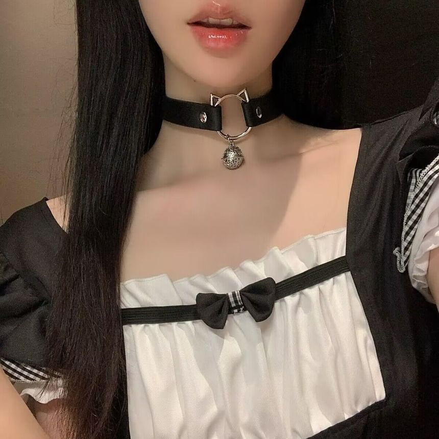 / Cat Alloy Choker Faux Leather Leash