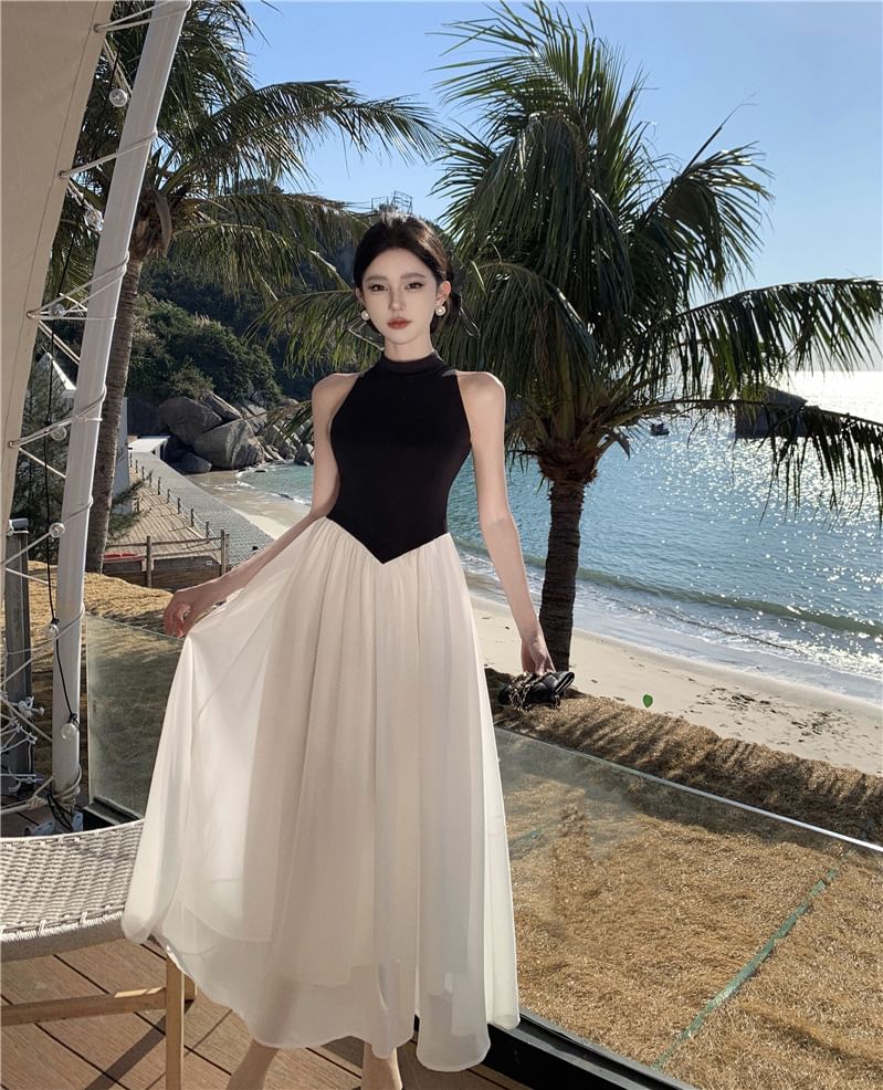 Two Tone Maxi A-Line Sleeveless Dress