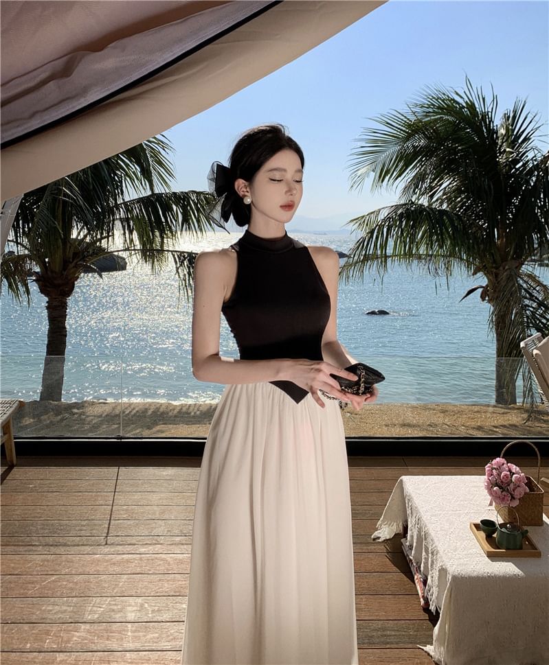 Two Tone Maxi A-Line Sleeveless Dress