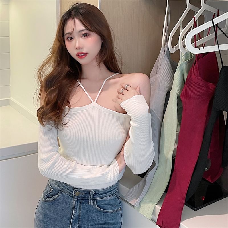 Plain Top Cold-Shoulder Long-Sleeve Knit