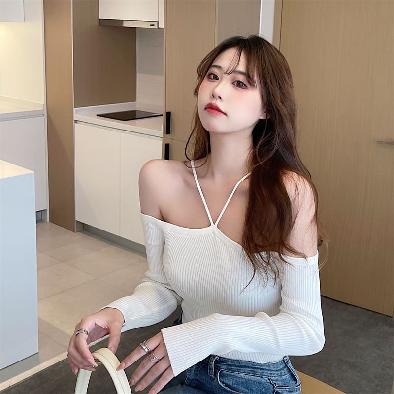 Plain Top Cold-Shoulder Long-Sleeve Knit