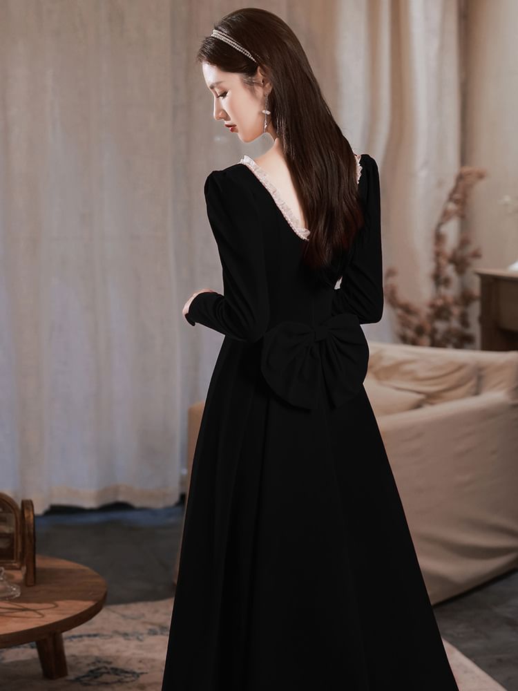 Gown Neck Designs) / Dress (Various A-Line Plain Long-Sleeve Square Evening