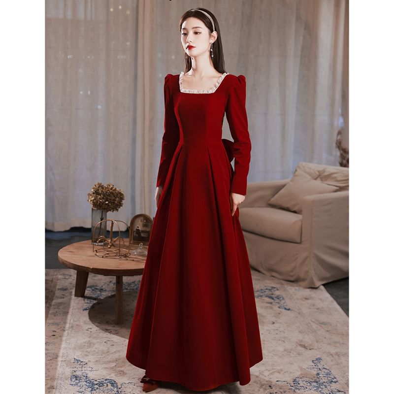 Gown Neck Designs) / Dress (Various A-Line Plain Long-Sleeve Square Evening