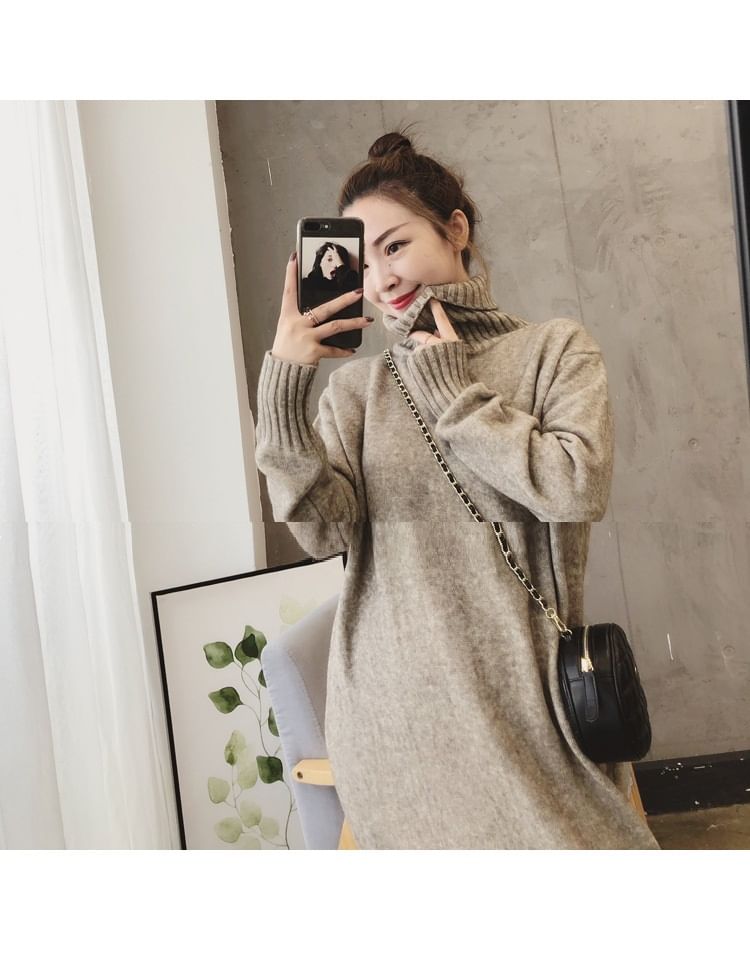 Plain Sweater Long-Sleeve Turtleneck Midi Dress