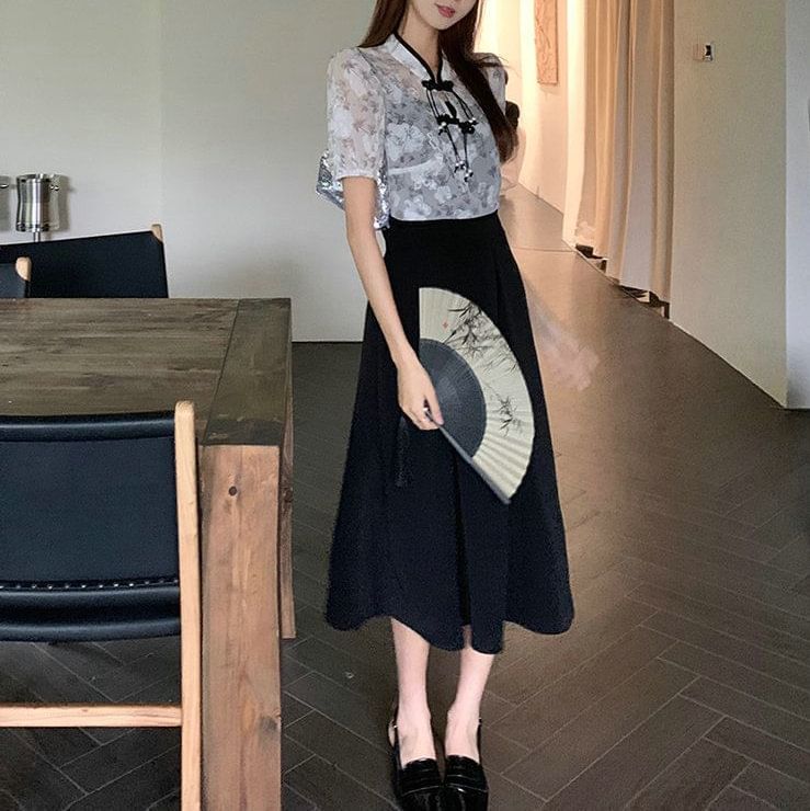 Floral Short-Sleeve Set: A-Line Dress Midi Blouse Strap + Plain Spaghetti