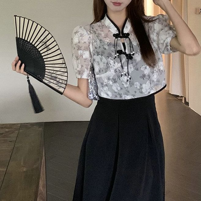 Floral Short-Sleeve Set: A-Line Dress Midi Blouse Strap + Plain Spaghetti