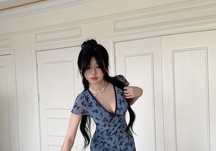Bodycon Print Dress Floral Mini Short-Sleeve V-Neck