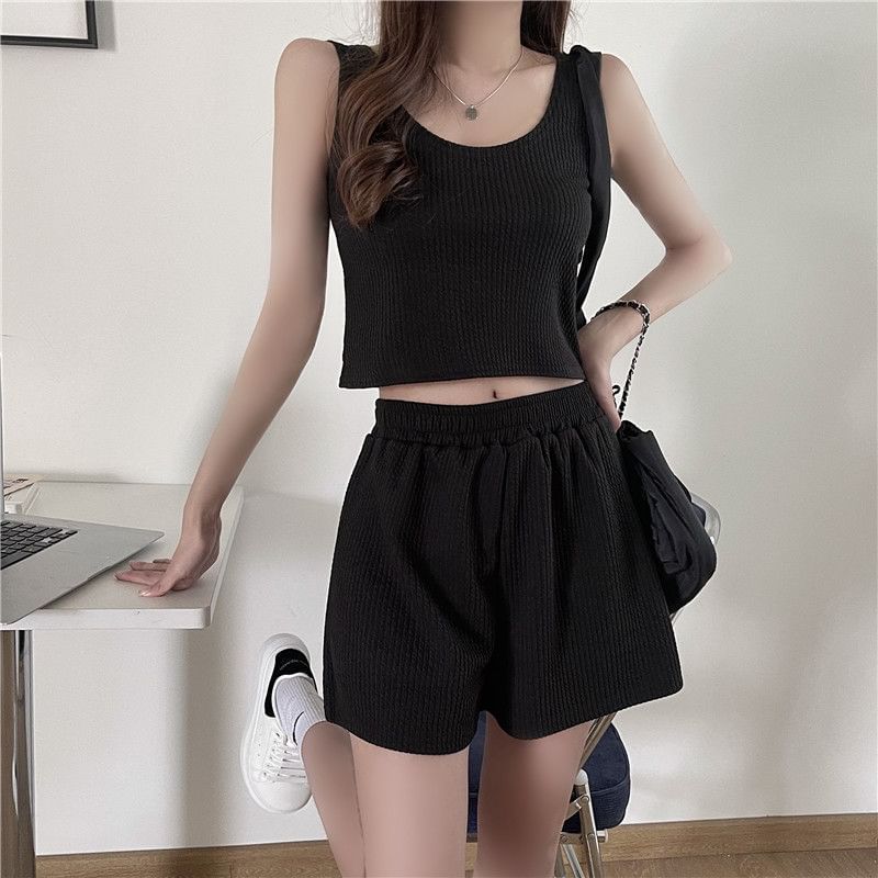 Elastic Shorts Scoop Set: + Waist Neck Top Sweat Tank Plain