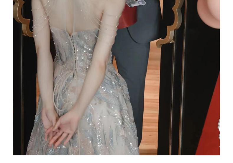 Halter V-Neck Cold Shoulder Sequin Fringed A-Line Evening Gown