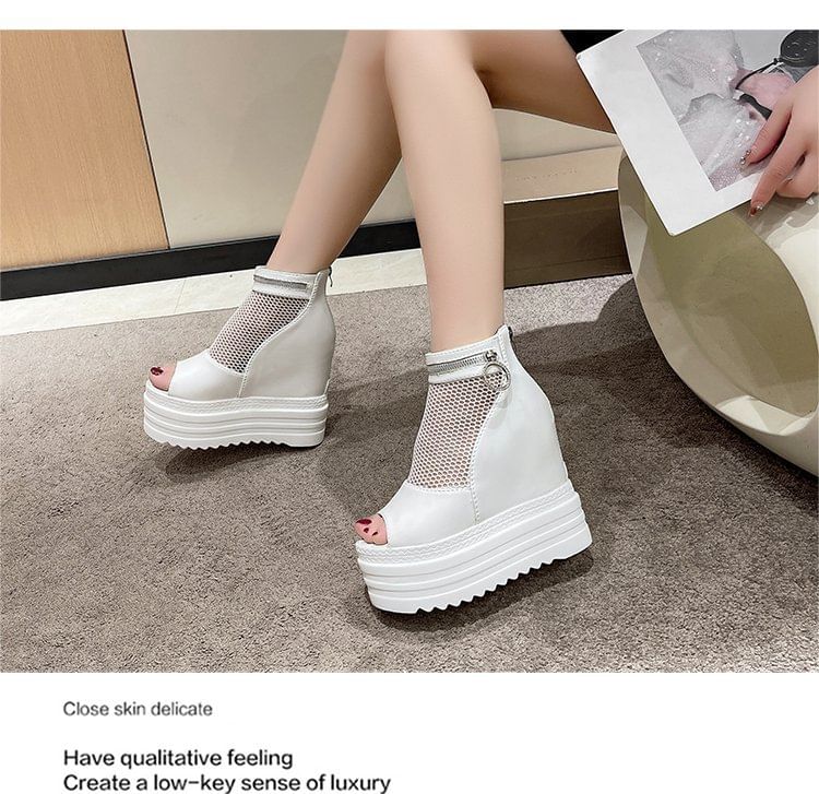 Hidden Mesh Wedge Platform Sandals