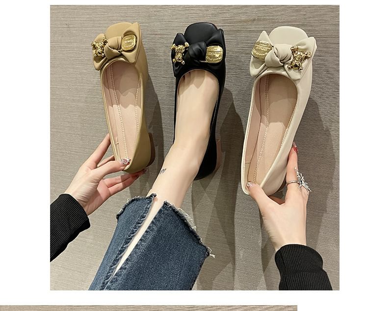 Square Toe Flats Bow Accent