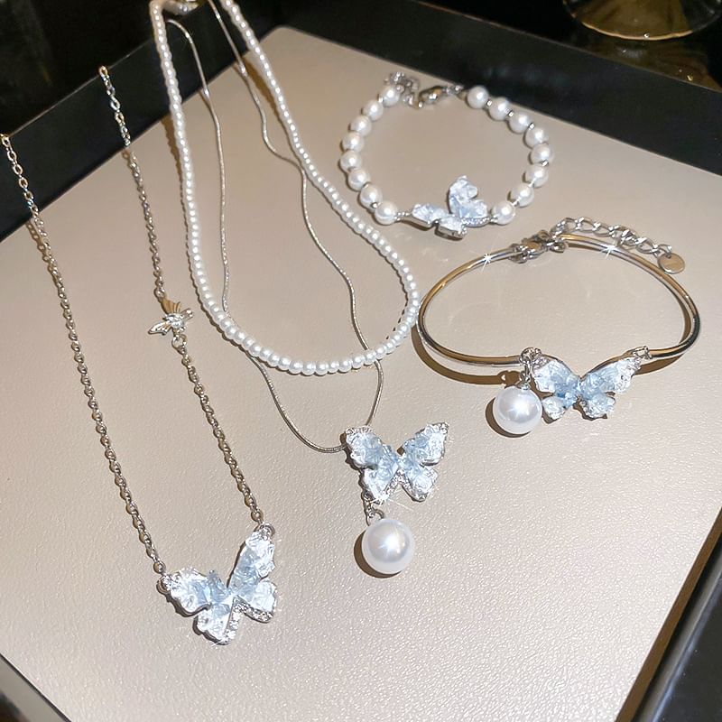 / Bracelet (Various Faux Crystal Alloy Necklace Designs) Butterfly