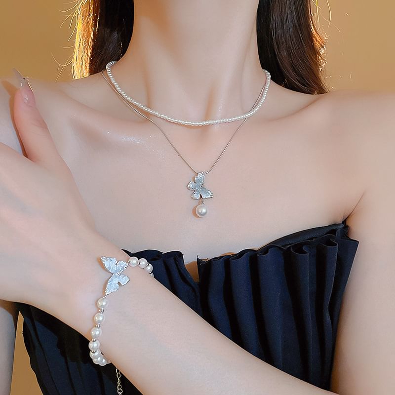 / Bracelet (Various Faux Crystal Alloy Necklace Designs) Butterfly