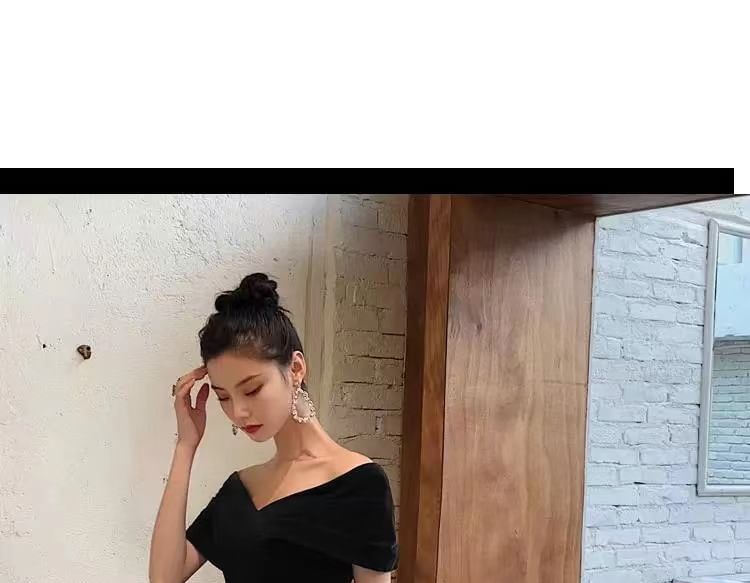 Dress / V-Neck Short-Sleeve Gown Plain Evening A-Line