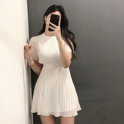 Short-Sleeve Crewneck Plain Mini Pleated Dress