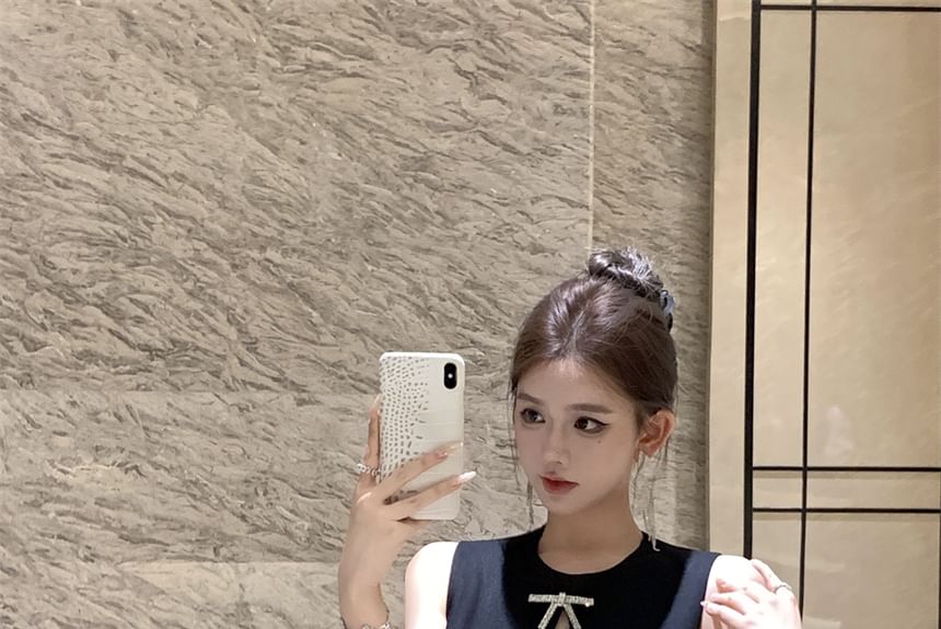 Mini Dress Sleeveless A-Line Cutout Plain Bow Neck Rhinestone Round