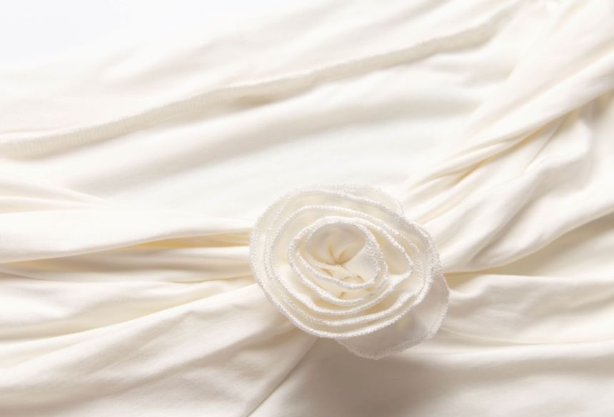 Crop Top Short-Sleeve Accent Floral Ruched Plain Fit Off-Shoulder Slim