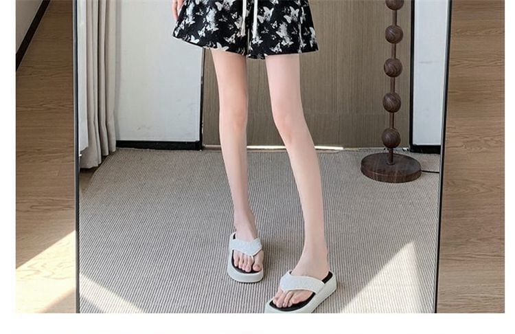 Shorts Drawstring Waist Butterfly Print