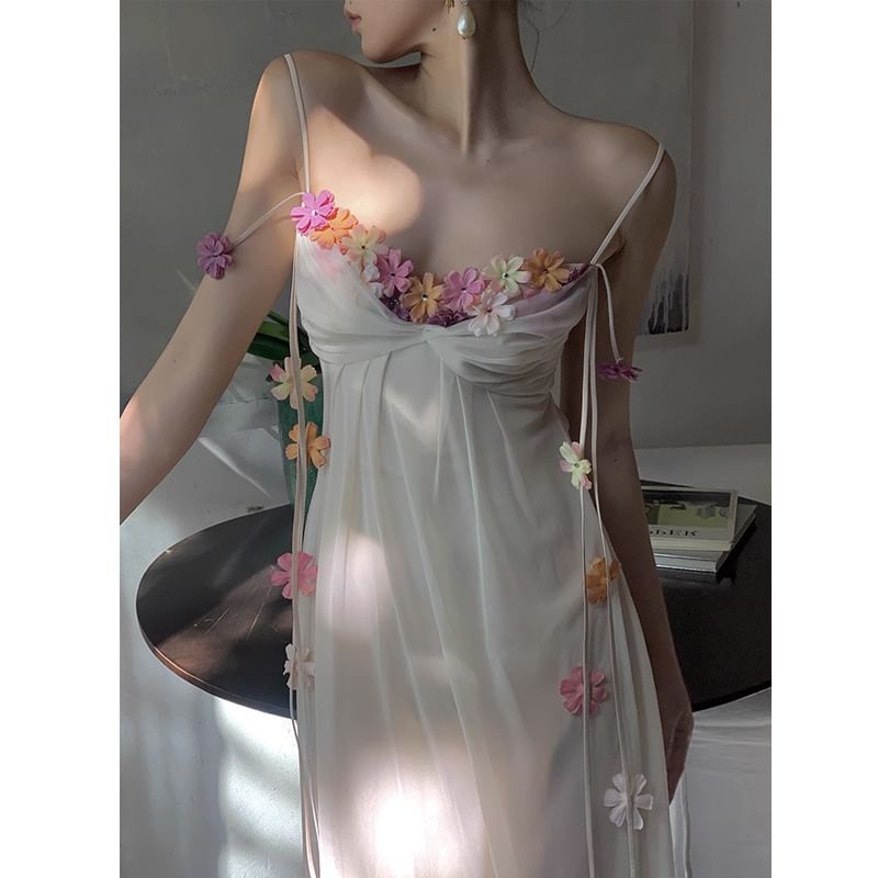 V-Neck Strap Maxi Floral Spaghetti Accent Dress A-Line Open Ruched Back